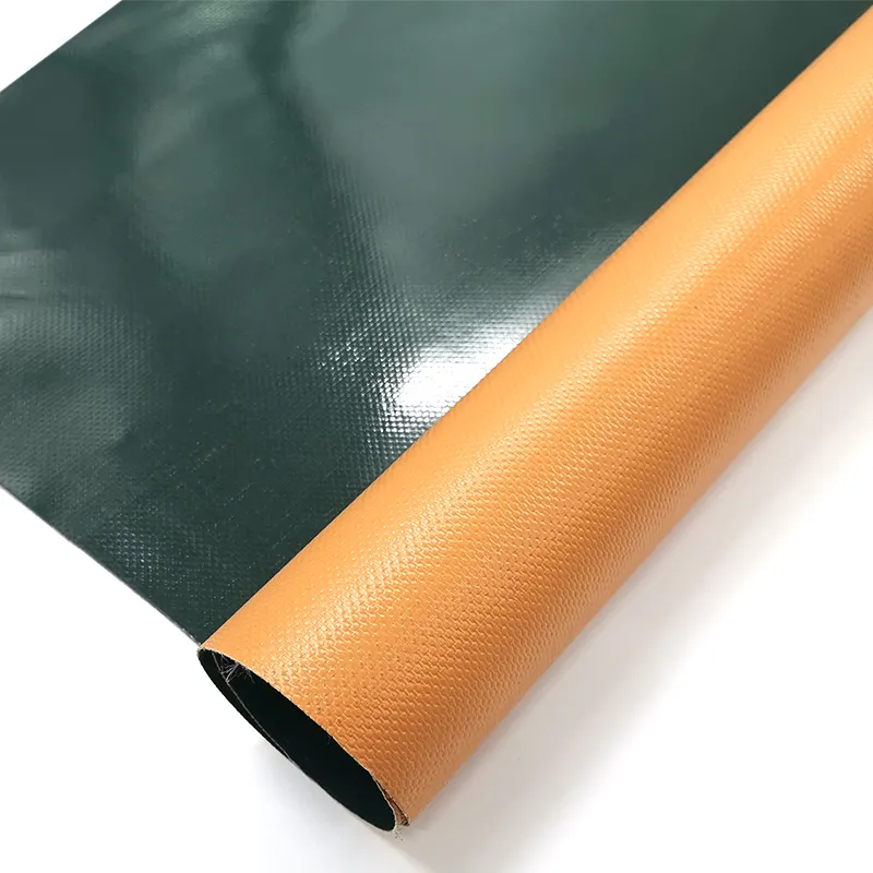 Bâche en polyester revêtue de vinyle, tissu d'auvent en PVC imprimé, matière première plastique imperméable, textile ignifuge transparent