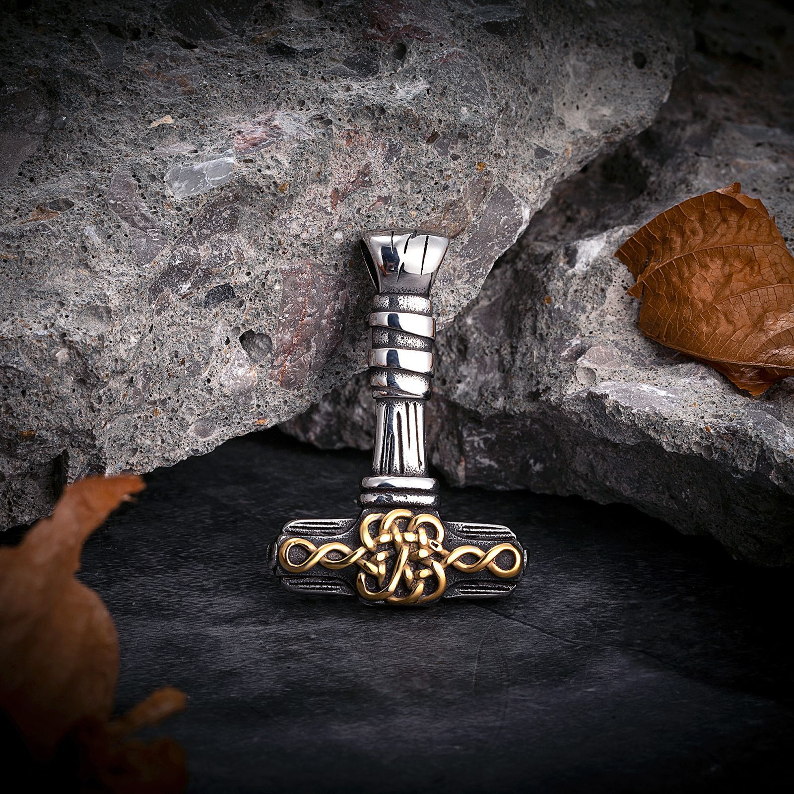 Two-tone single pendant