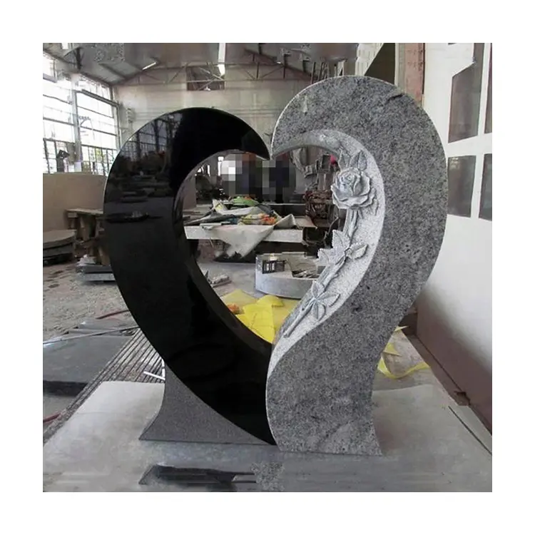 Granito a forma di cuore cimitero lapide a buon mercato in posizione verticale NTGT-450A