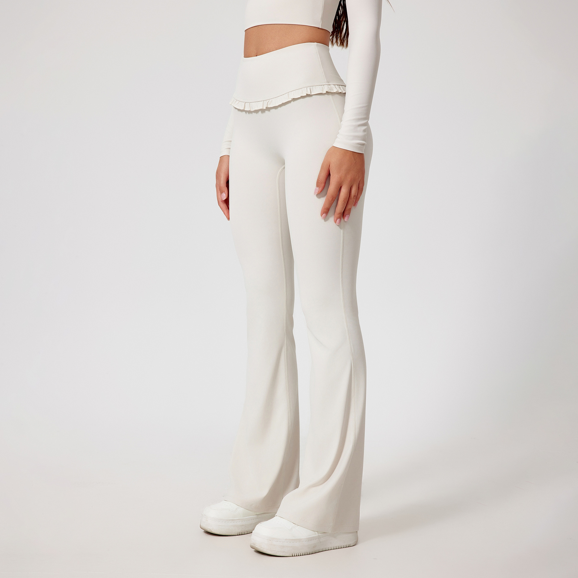 White-flare leggings