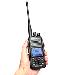 TYT MD-UV390 GPS <span class=keywords><strong>DMR</strong></span> 5W IP67 impermeável Dual Band Digital Walkie Talkie com cabo de programação