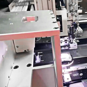 Centro di rivettatura automatico a doppio Gantry, facile utilizzo, programmazione grafica di importazione, cuscinetto per la correzione della posizione del foro visivo - Product Image 6