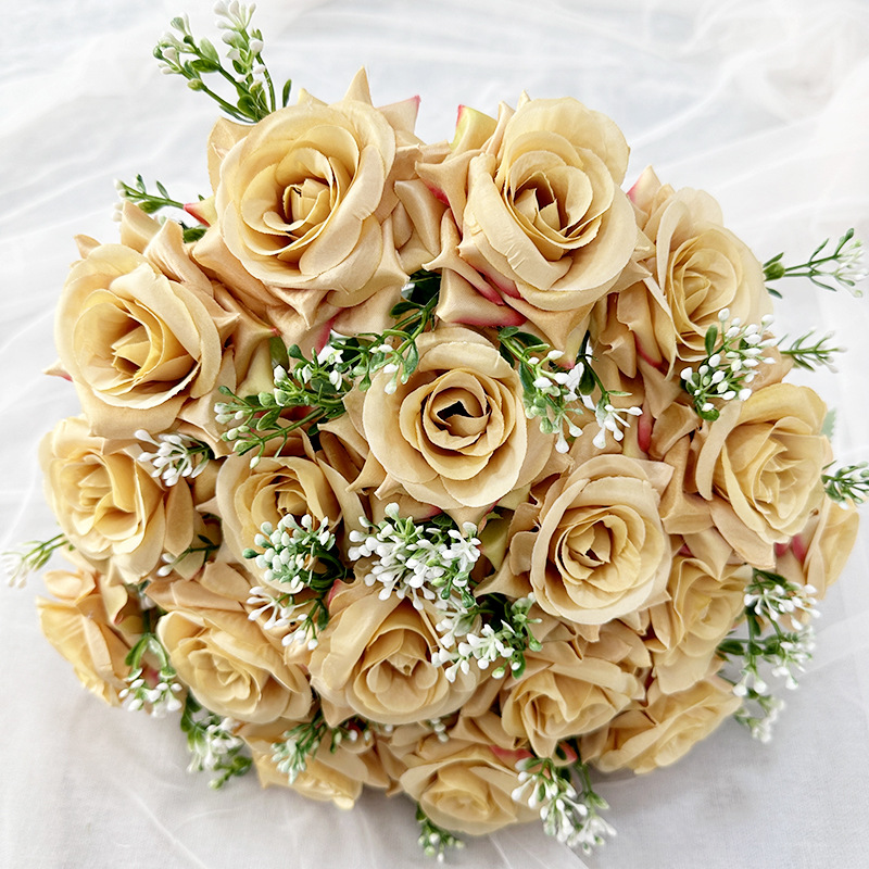 สีน้ำตาล