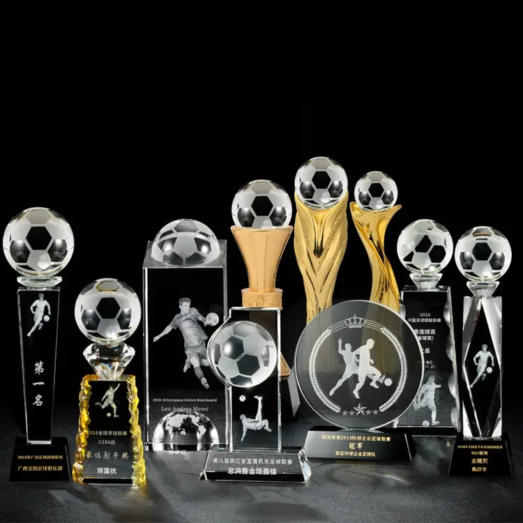 Trophées et médailles sportifs personnalisés en résine de cristal trophées de football en métal toute balle