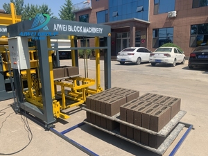 Qt6-15 idraulico PLC blocco di controllo che fa la macchina prodotto disponibile per la vendita in Georgia - Product Image 2