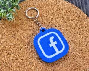 Promosyon özel 3d Pvc kauçuk silikon Rfid anahtar zincirleri NFC Logo anahtarlık 3D baskılı sosyal medya Instagram Keyname dokunun kart - Product Image 2