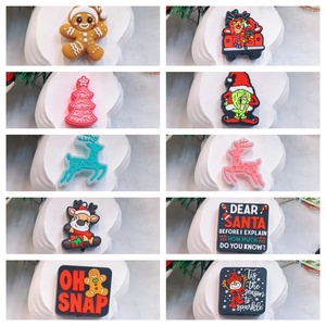 Nhà máy trực tiếp tùy chỉnh Chew DIY bé mọc răng nhân vật giáng sinh Snowman cấp thực phẩm không độc hại Silicone Charms tiêu cự hạt - Product Image 4