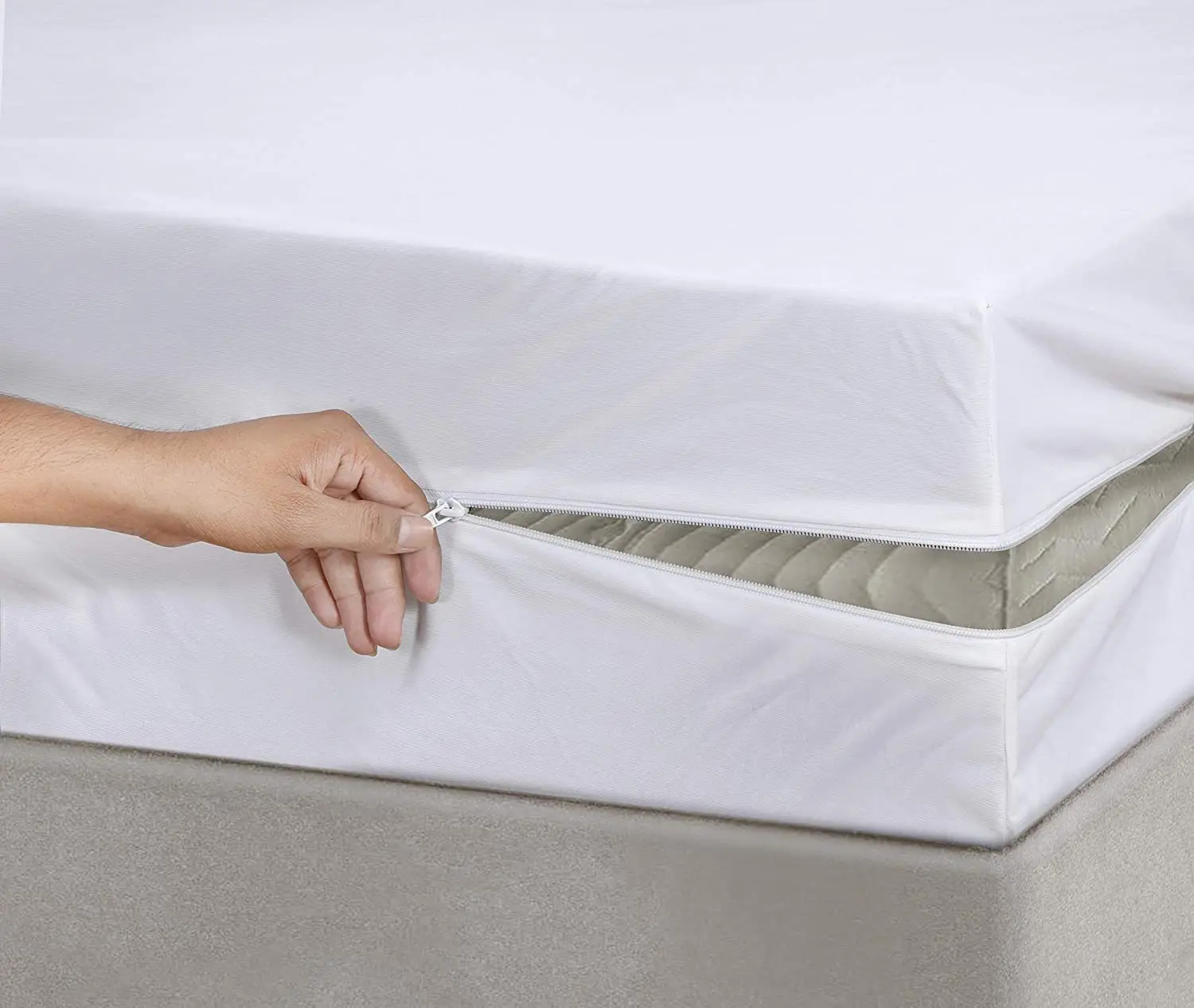 Couvre-lit en microfibre blanc minimaliste Quilting 100% housse de protection imperméable pour lit double king size