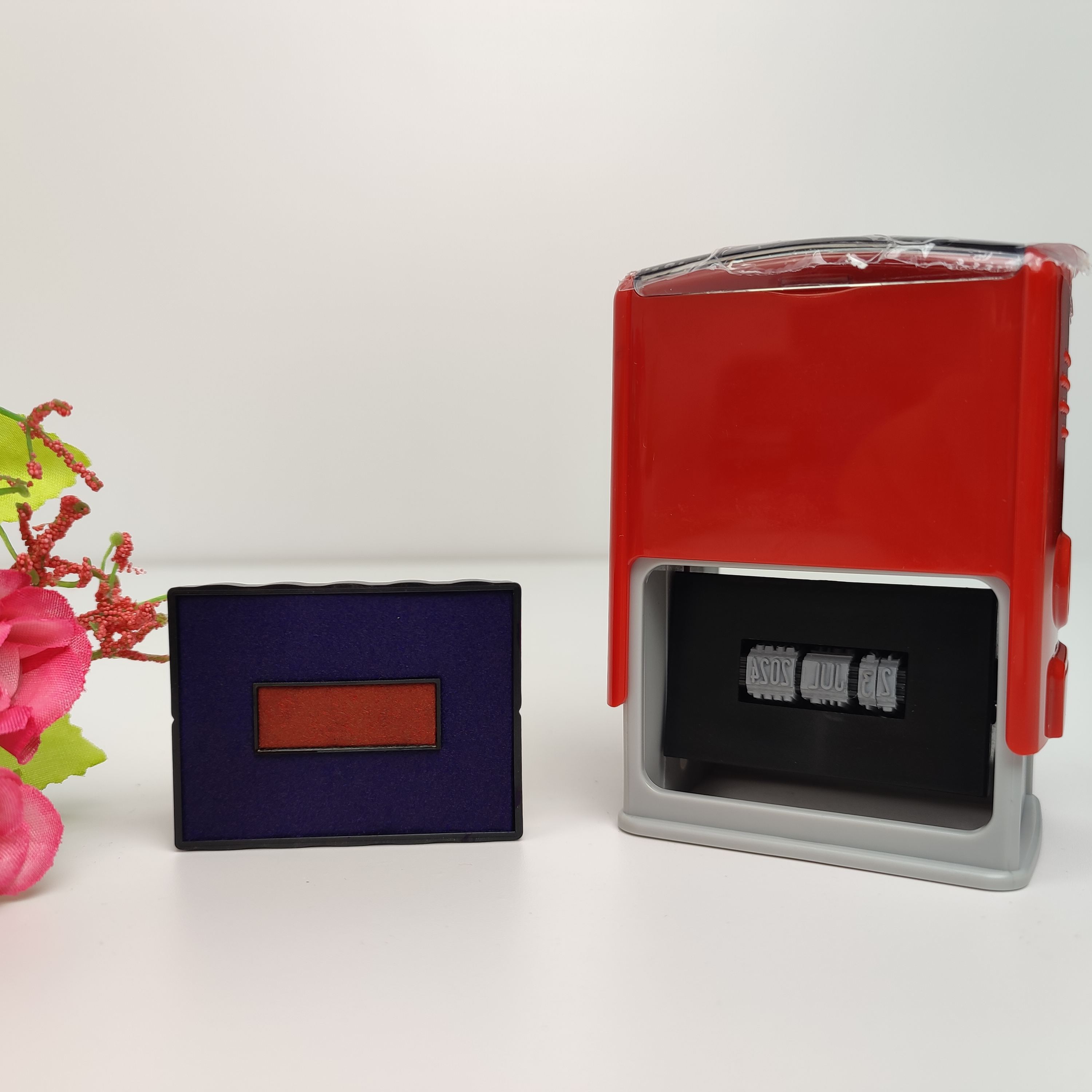 Étui de timbre rouge