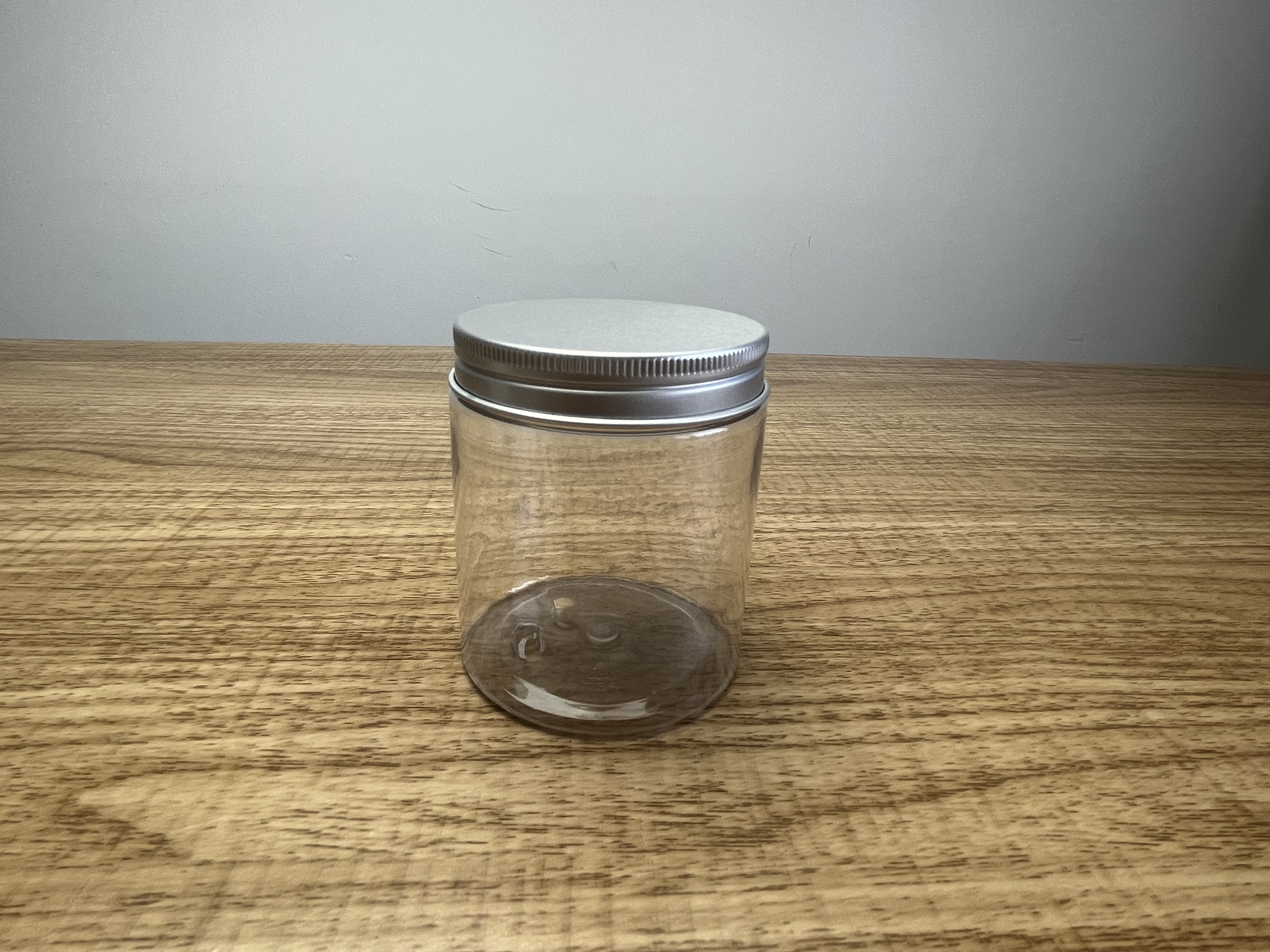 Couvercle en aluminium argenté