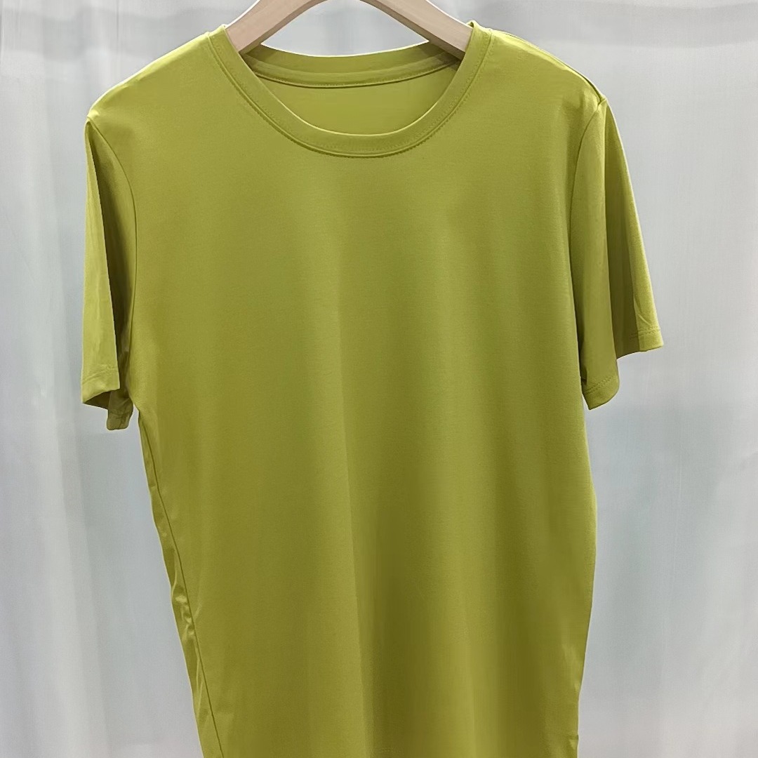 Cuello redondo verde aguacate