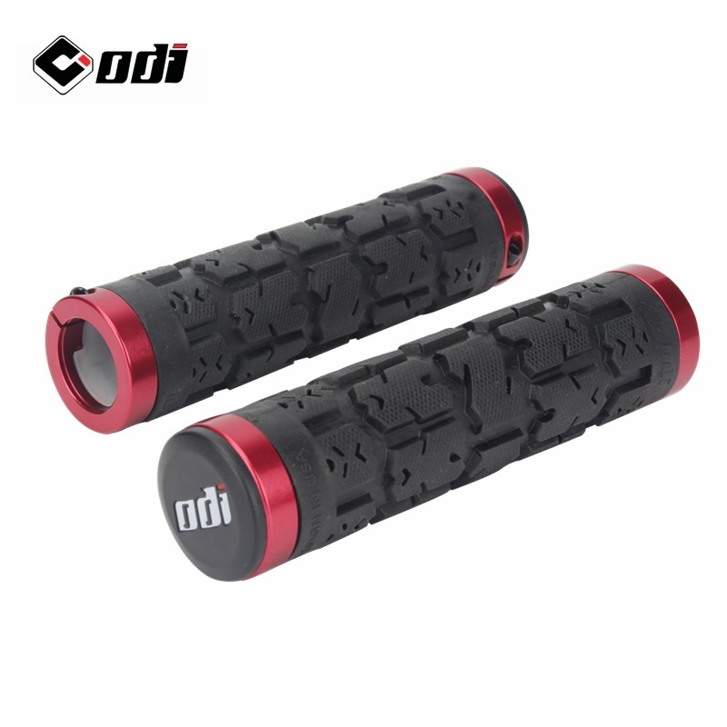 Black-red ring