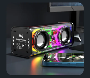 热销10W V8透明机甲炫彩灯BT音箱双喇叭小钢炮低音振膜电脑用
