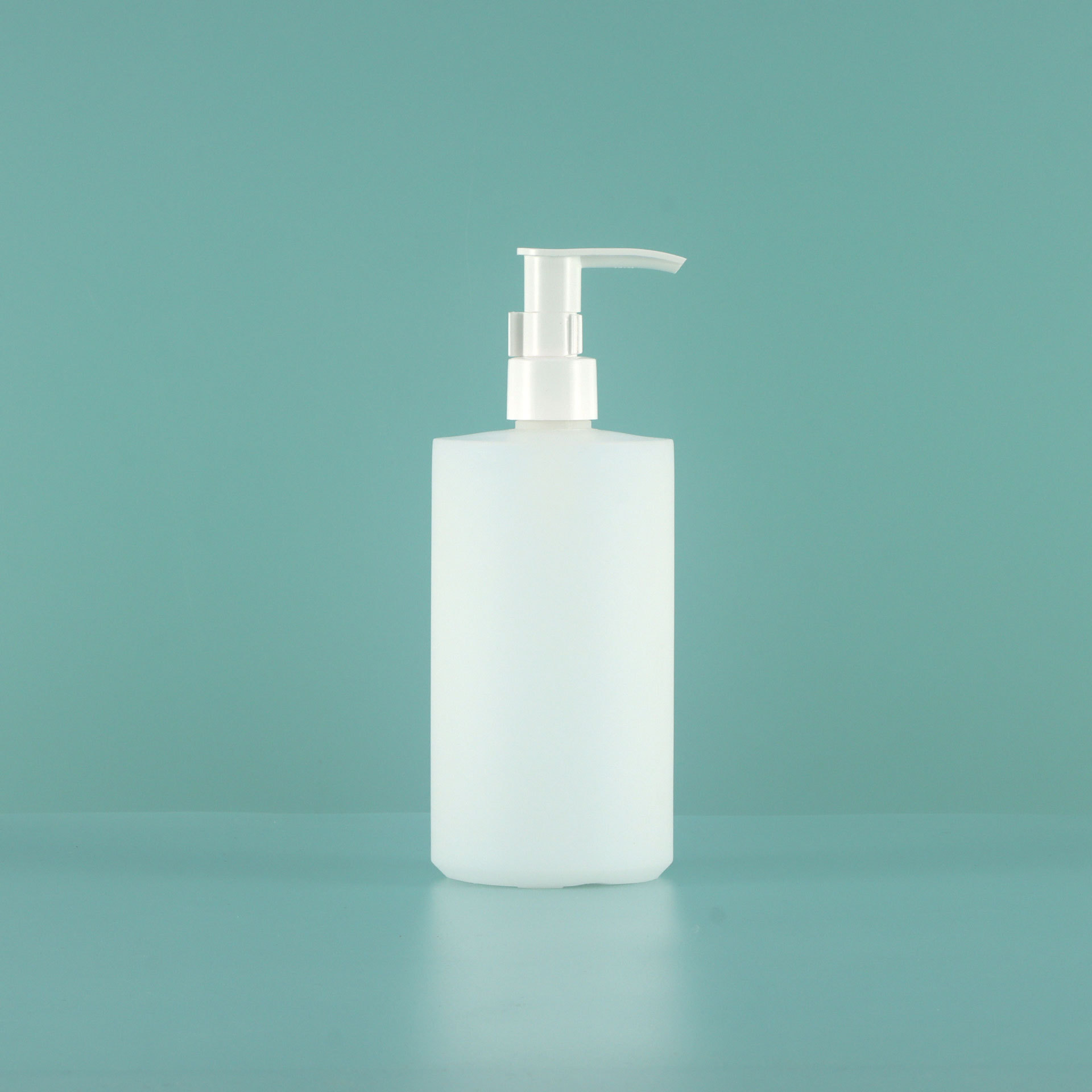 Flacon transparent Une pompe blanche