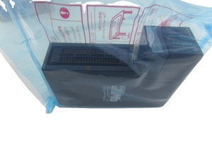 Unidad de salida de entrada A1SH42P original, RS485 interfaz de comunicación, en stock - Product Image 3