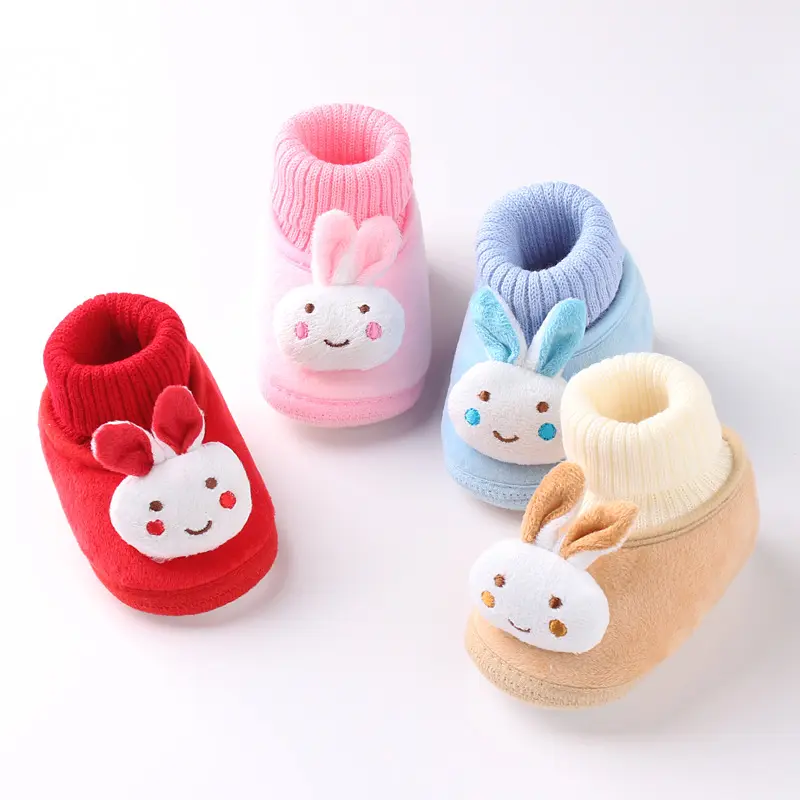 Calcetines de bebé antideslizantes de rizo coloridos de moda Calcetines de bebé de muñecas de animales de dibujos animados 3D lindos