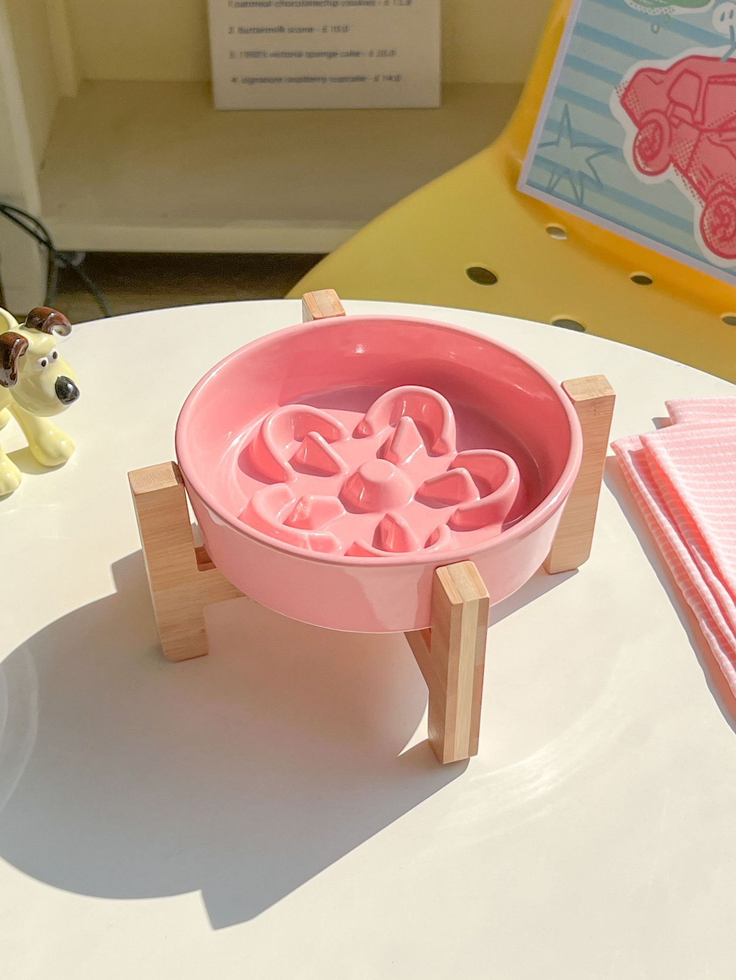 SKU-04 Ceramics Bowl+Wooden Stand Pink
