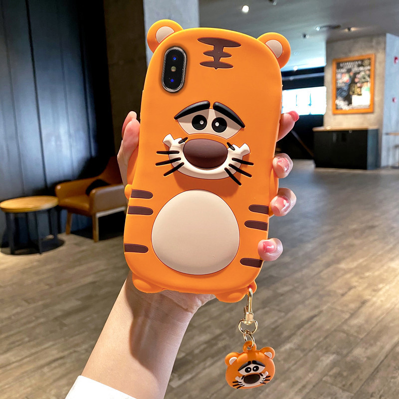 apple xxs-stereo tiger pendant