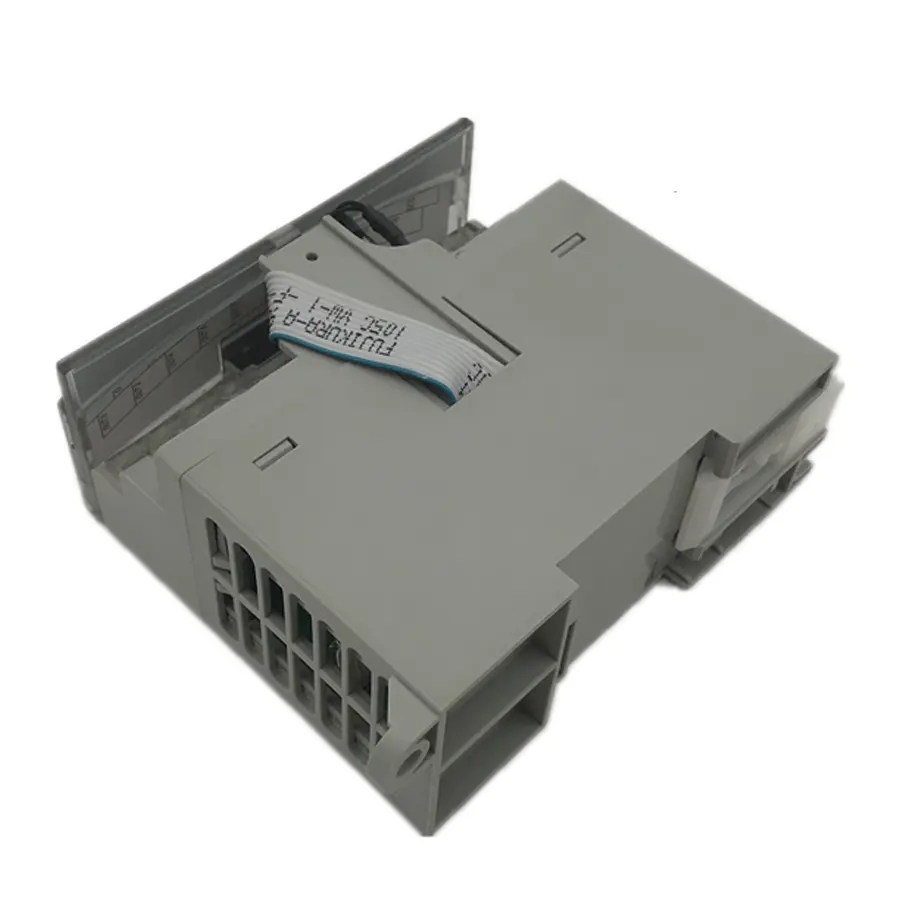 100% pengontrol pemrograman PLC asli baru CP1H-X40DT-D-SC yang tersedia