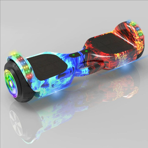 Iki tekerlek <span class=keywords><strong>7</strong></span> inç 500W akıllı kendini dengeleme LED ışıkları yetişkin çocuk elektrikli scooter Hoverboards durun kurulu