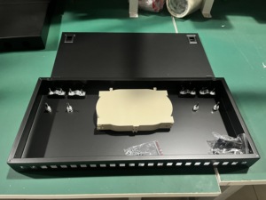Factory supplier 19 inch OTB rackmount 24/48 Core ODF 1u SC <strong>FC</strong> LC ST rackmount <strong>enclosure</strong>