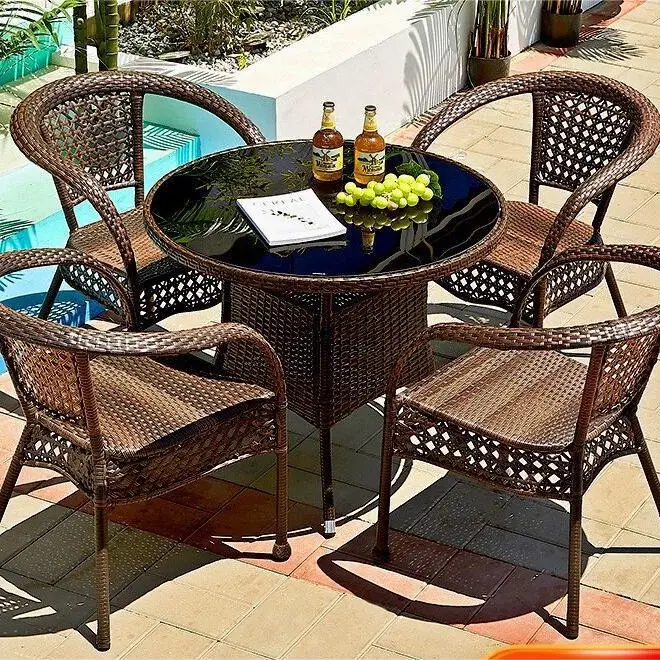 Meubles de jardin extérieurs de haute qualité cadre en métal balcon moderne loisirs Pe rotin osier Patio Table et chaise ensemble de salle à manger