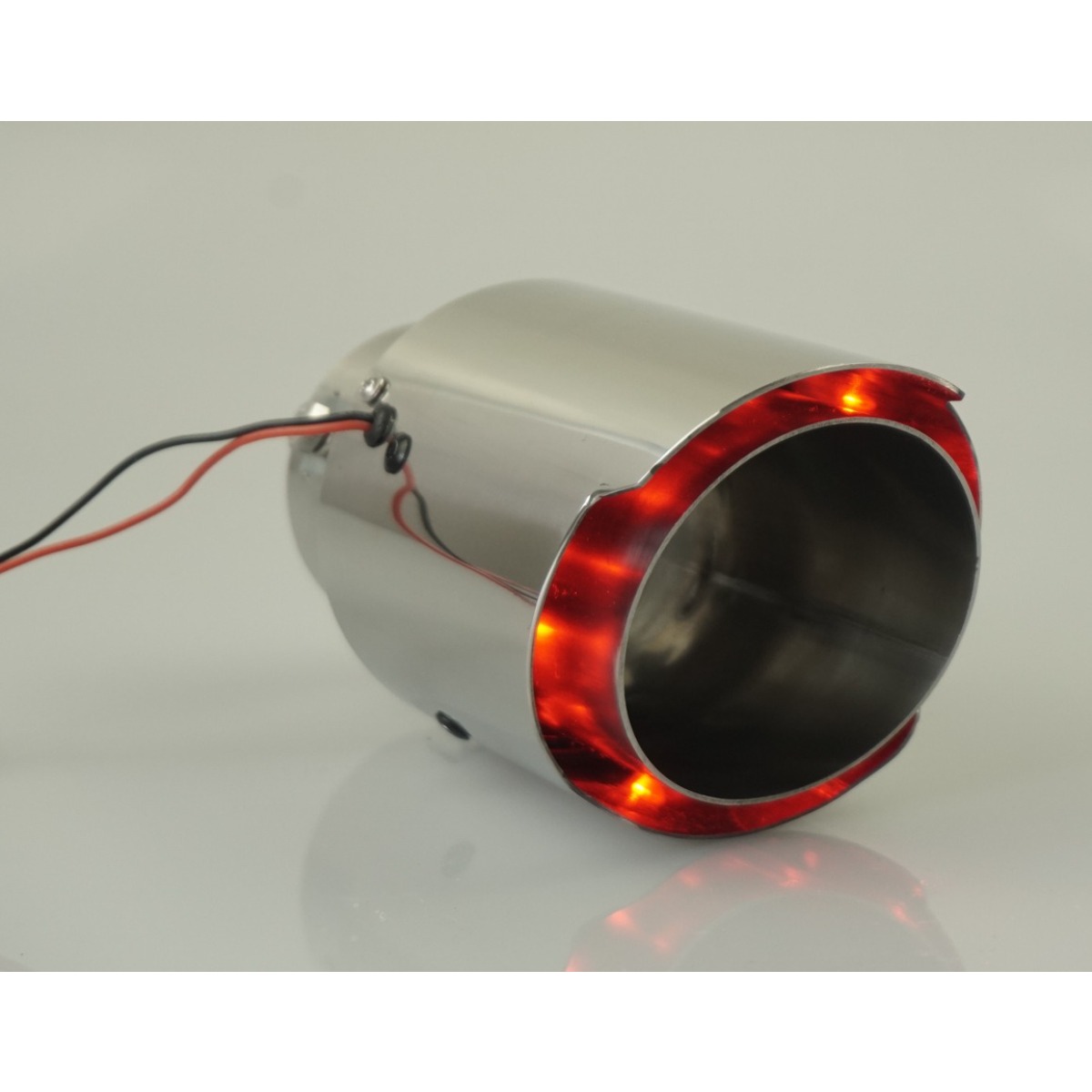 Lampe rouge argentée à bord droit