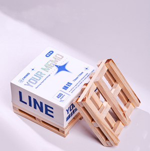 Bloc de notas adhesivas de bloque de papel cubo con logotipo personalizado al por mayor, pequeño palé de madera promocional de alta calidad, Bloc de notas adhesivas