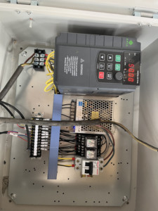 Plataforma de tijera eléctrica ISO 9001 Nueva carga de 0,5-5T y altura de elevación de 2-6M Capacidad de carga de 300kg Descuento a granel disponible