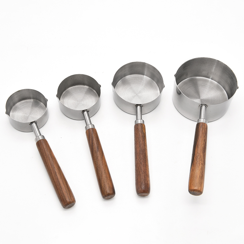 Coupe en argent + manche en noyer