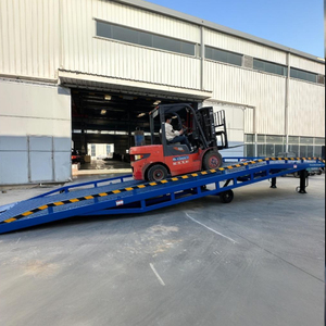 Mobile <strong>Loading</strong> <strong>and</strong> <strong>Unloading</strong> PlatformEfficient Mobile <strong>Loading</strong> <strong>and</strong> <strong>Unloading</strong> PlatformMultifunctional <strong>Platforms</strong> - Product Image 3
