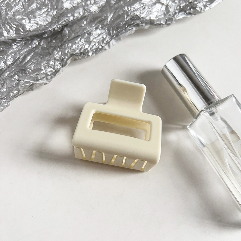 #01 Beige White