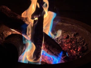 Nhà Sản Xuất Bán Buôn Halloween Và Năm Mới Lửa <span class=keywords><strong>Pit</strong></span> Set Ngoài Trời Lò Sưởi Nhựa Gói Cho Đảng Trang Trí - Product Image 4