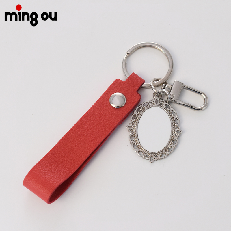 Rouge (breloque ovale)