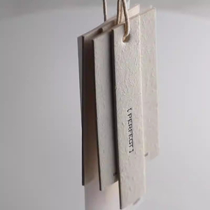 Precio de fábrica Impresión de nombre Logo Etiqueta de papel Ropa Etiquetas colgantes con cuerda - Product Image 3