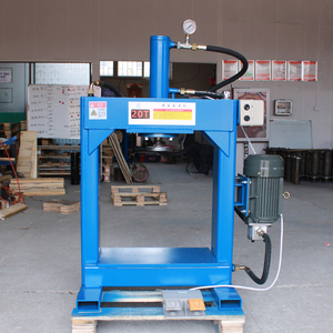 เครื่องอัดไฮดรอลิกแบบโครงเหล็ก QDLSF 20 ตัน เครื่องจักรไฟฟ้าขนาดเล็ก สำหรับซ่อมรถยนต์ พร้อมลูกปืนพิเศษ ประกอบด้วยมอเตอร์หลักและปั๊ม - Product Image 1