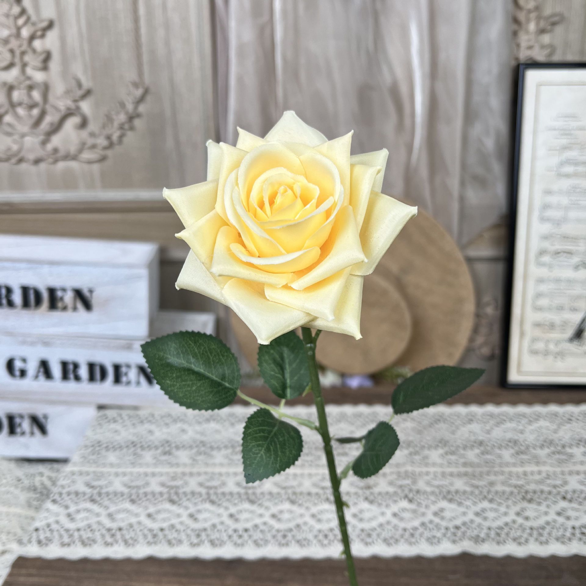 K-Single-Head Rose-Champagne