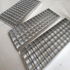ฝาครอบตะแกรงเหล็ก3Mm 30*50ตะแกรงเหล็กชุบสังกะสี - Product Image 2
