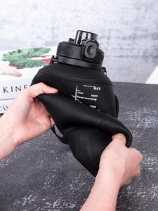 Đóng mở du lịch 2L/64oz chai nước với rơm, nửa Gallon chai nước lớn cho du lịch thể thao ngoài trời tập thể dục Yoga - Product Image 3