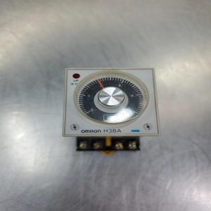 Plc H3BA8タイマーモジュールW2M4X20ベースモジュール4C25 PLCプログラミングコントローラ - Product Image 1