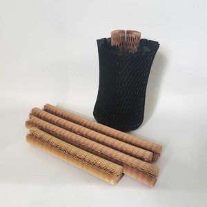 热销酒瓶保护蜂窝纸套厂家批发包装易碎陶瓷制品缓冲材料