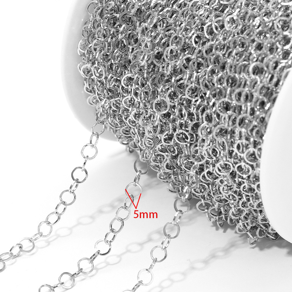 5mm wide, 0.6mm diameter circular chain, Silver