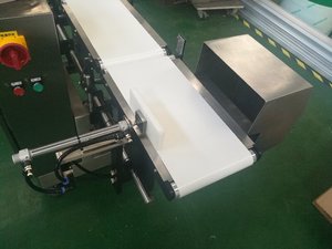 High-Precision Checkweighing <strong>and</strong> <strong>Sorting</strong> <strong>Machine</strong> for Hardware Parts Efficient Weight Control - Product Image 5