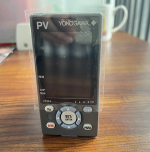 Allzweck-Temperatur regler YOK OGAWA UT35A/UT32A 14-Segment-Farb-LCD-Display-UT35A-200-11-00 - Product Image 2