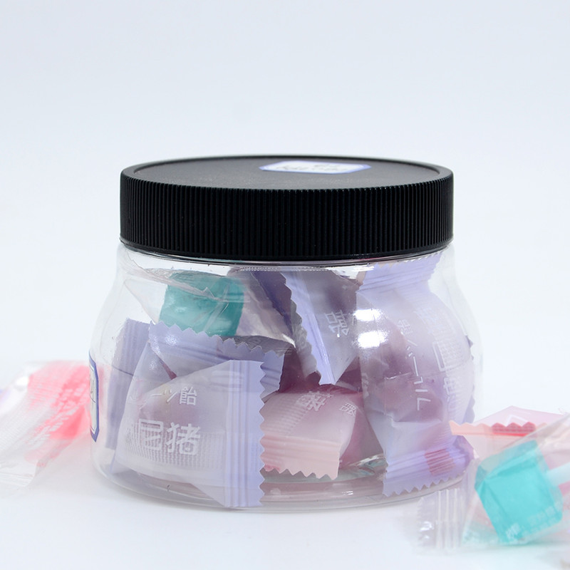 Pot de sel de bain avec cuillère