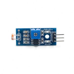 Módulo de sensor fotosensible de detección de luz de resistencia sensible óptica al por mayor LM393 para Arduinos