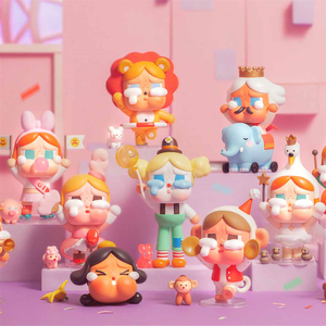 本物のオリジナルPOP MART Crybaby Cryingパレードシリーズフィギュアミステリーブラインドボックス収集可能おもちゃデコレーションセットミステリーボックス