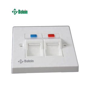 Euro UK Faceplate con Keystone Shutter Fascia Angle femmina RJ45 Compact Dual Gang Web Wall Switch - Product Image 1