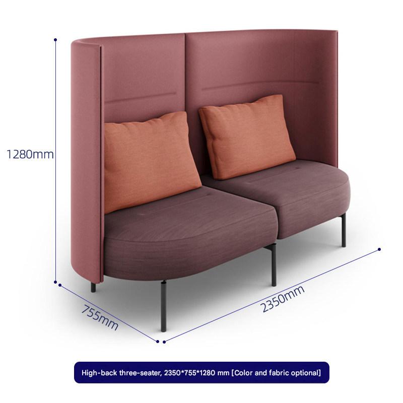 Asiento de tres plazas con respaldo alto