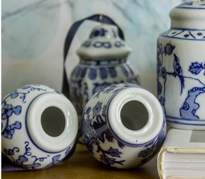 热卖迷你小陶瓷姜罐带绳蓝白圣诞花树装饰品